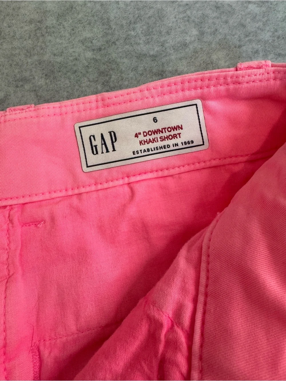 Gap Women Barbie Pink Cotton Chino Preppy Shorts Size 6